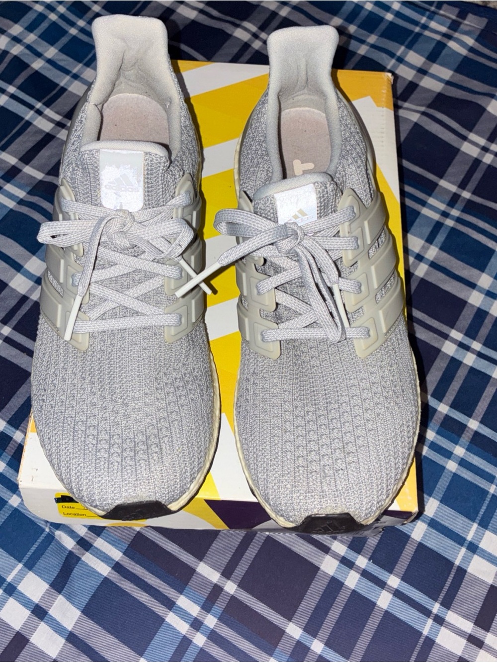 adidas Men's Light Gray Athletic Running Shoes